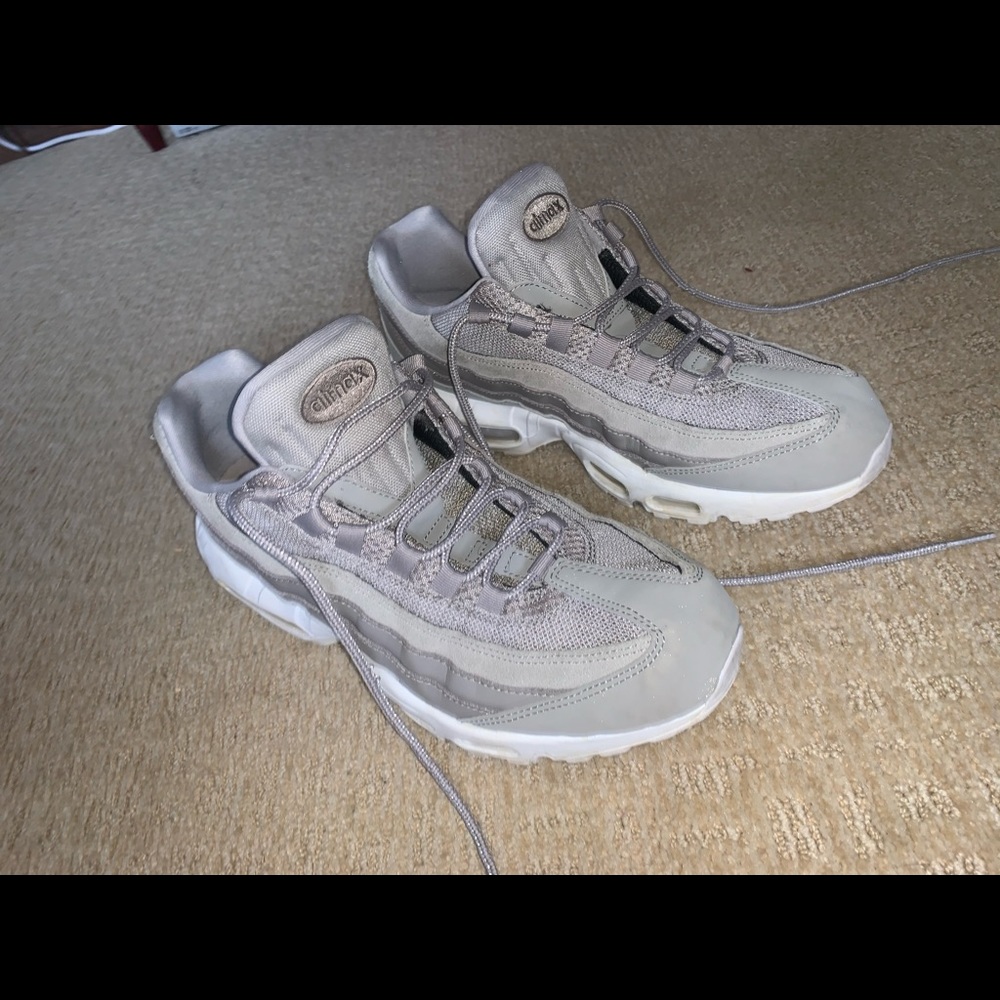 Men’s Airmax 95s size men’s 10.5